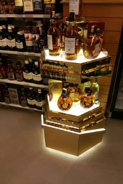 Johnny Walker - Reserve Luxury Teşhir Çalışmamız