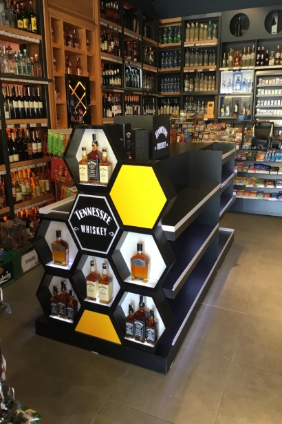 Jack Daniels - Orta Alan Teşhir Stant Uygulaması